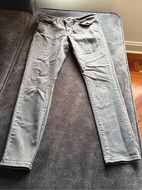 Signature by Levi Strauss Women's Skinny Jeans - Gray